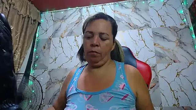 alina_maturehot — fucking with a dildo and squir