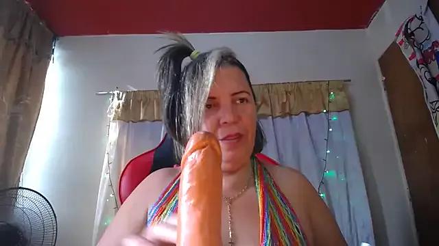 alina_maturehot on StripChat