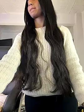 aly_golden_ on StripChat