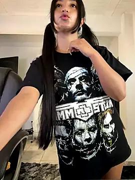 aly_golden_ on StripChat