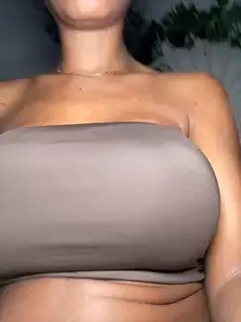 AlyssaHottv_ on StripChat