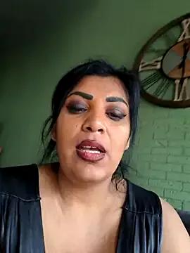 AmyCubes on StripChat