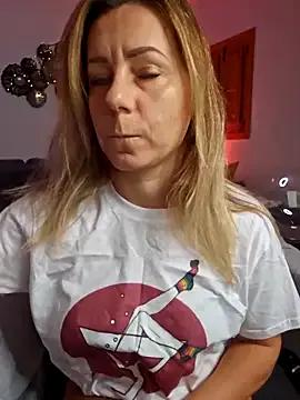 AngelaDesires — Squirt vid for a last tipper 