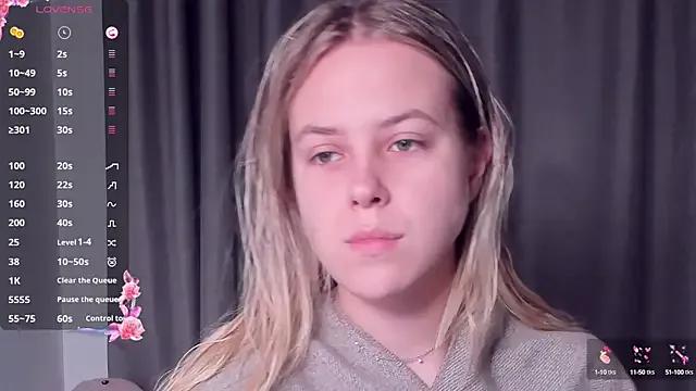 AngelAnty on StripChat