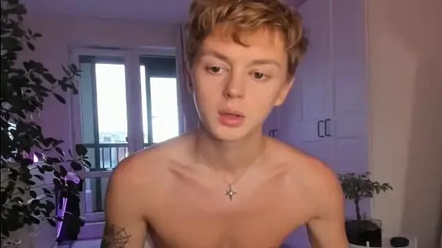 angleAndy on StripChat