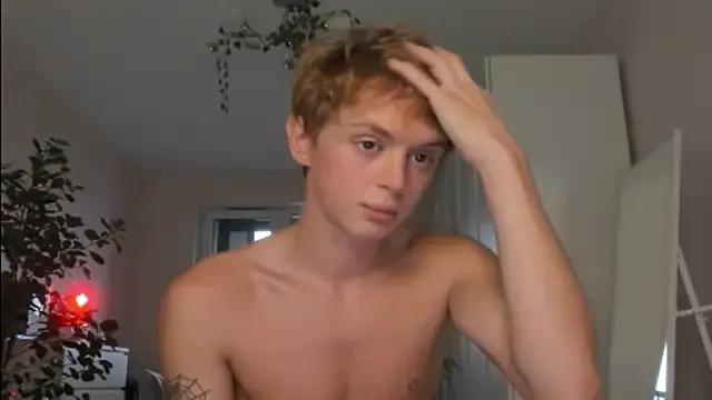 angleAndy on StripChat