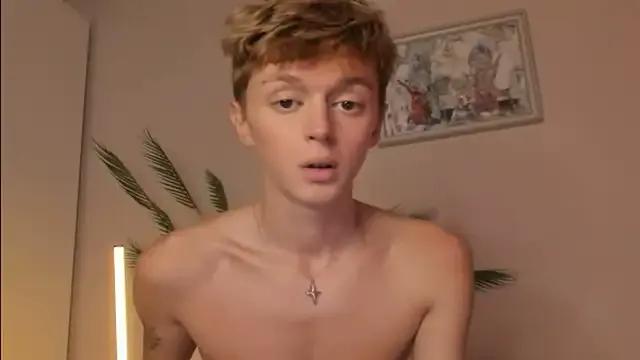 angleAndy on StripChat