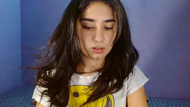 annadu011 on StripChat