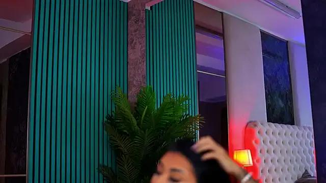 ArabellaPosh on StripChat