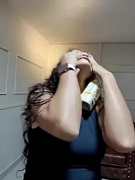 ArielBlossom___ on StripChat