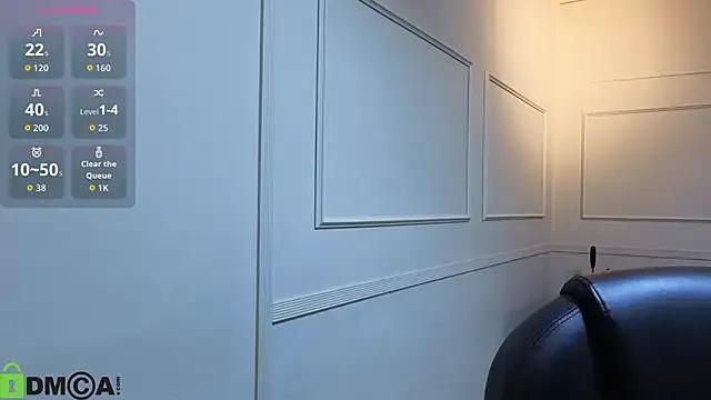 ArielBlossom___ on StripChat