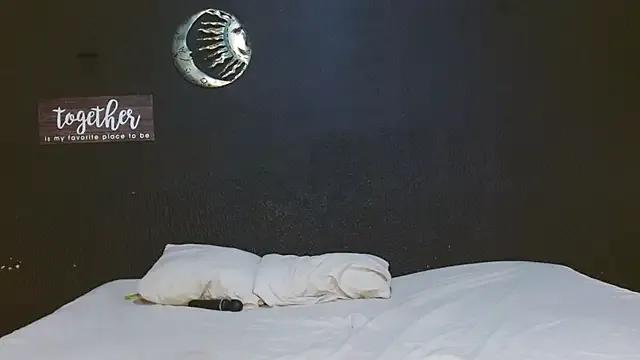 ASTRIDBULM on StripChat