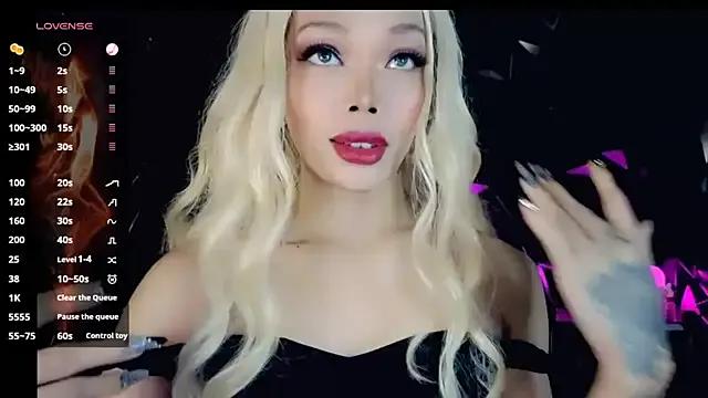 Athena_desire on StripChat