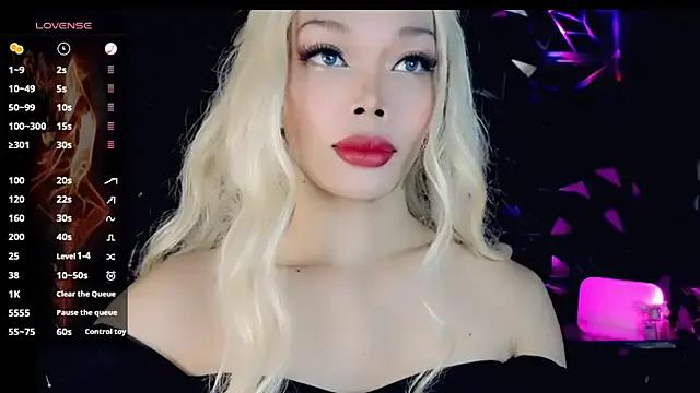 Athena_desire on StripChat