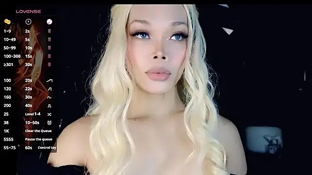 Athena_desire on StripChat