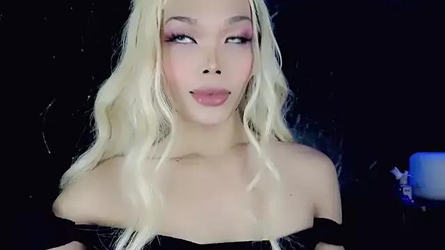 Athena_desire on StripChat