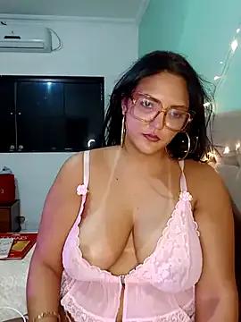 AuroraChest on StripChat