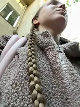 bambi_lu on StripChat