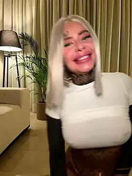 bambixboo on StripChat