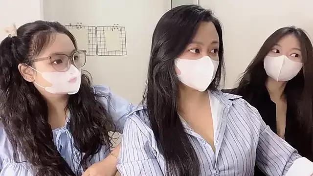 Bamboo_Swetie — 3 girls squirt on you