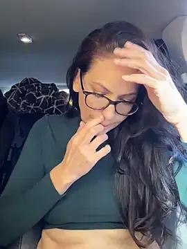 BeautifulMesss on StripChat