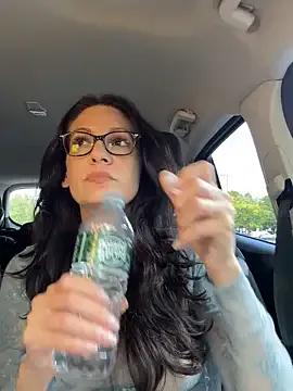 BeautifulMesss on StripChat