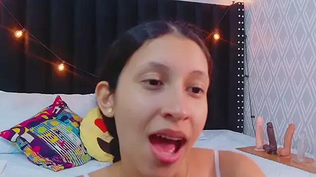 Beautifulskinny18 on StripChat