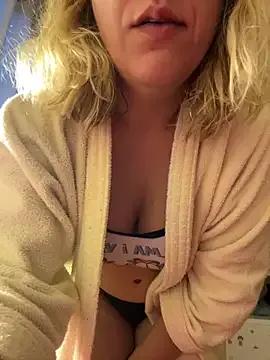 Bia_sexynovaes on StripChat