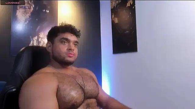 Big_furry_bear13 on StripChat