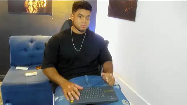 Big_furry_bear13 on StripChat