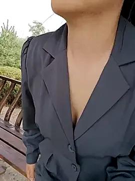 bingxin- on StripChat