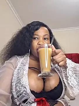 BoobQueenxx on StripChat