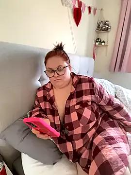 BrattyPrincess-x on StripChat