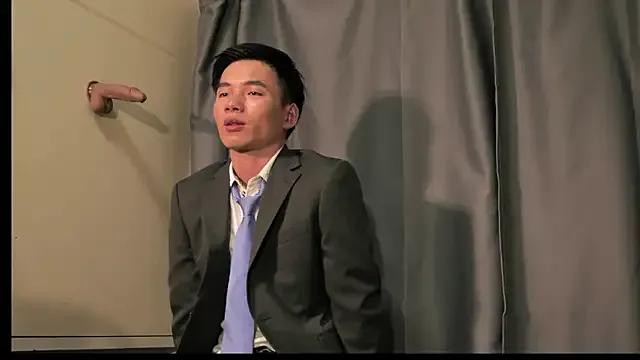 BronzeThickLiam on StripChat