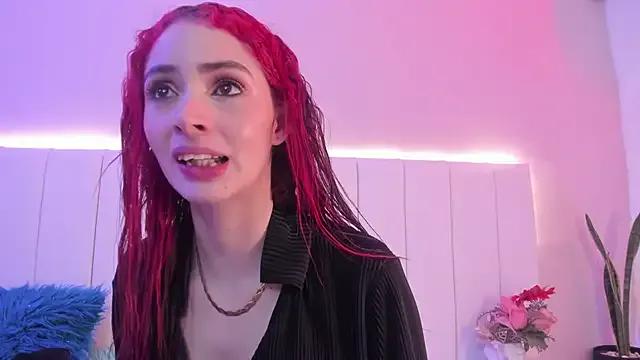 CAMILLEN_PETTID on StripChat