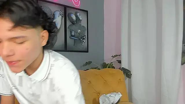 camillo_virgil on StripChat