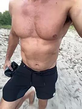 CasadoLutadorBigStuds on StripChat