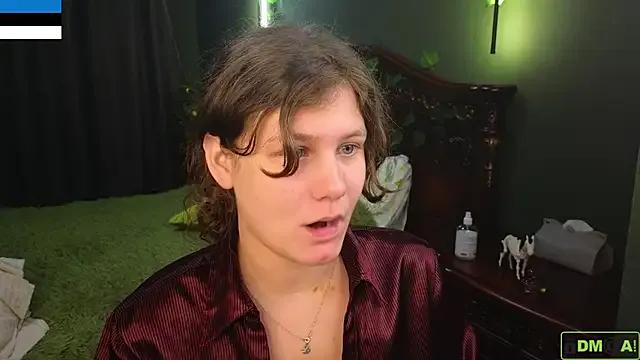 Charlotte_wow on StripChat