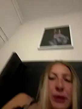 CheekyChelseaX on StripChat