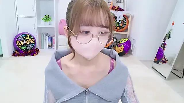 chihiro_ri on StripChat