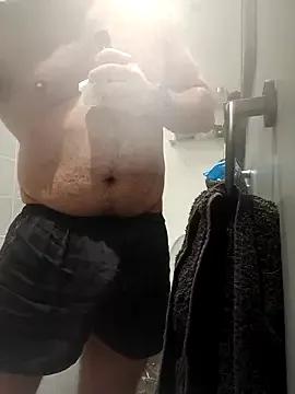CloudyMuscleBeefy on StripChat