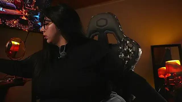 coraline_latin on StripChat