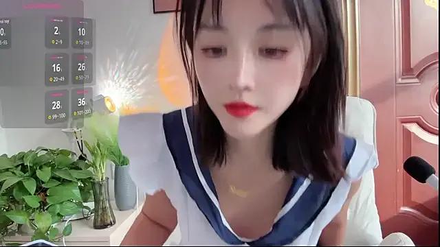 Crystal_168 on StripChat