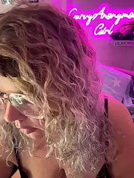 CurvyAnonymousGirl89 on StripChat