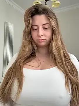 curvyflawless — Split on this tits