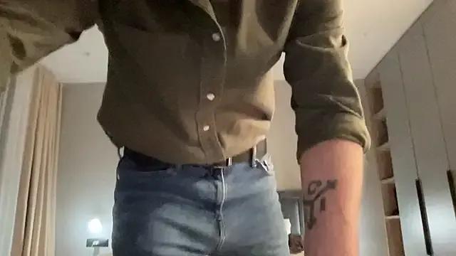 cute_mark on StripChat