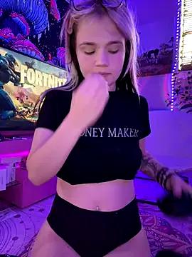 Cutiepiespanks on StripChat