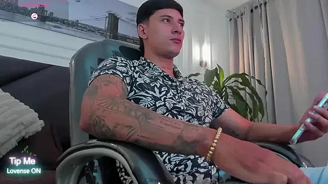 Damian23__ on StripChat