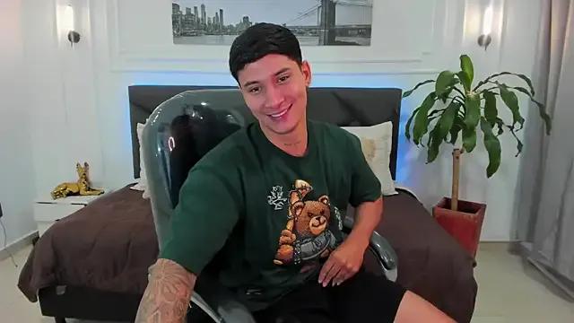 Damian23__ on StripChat