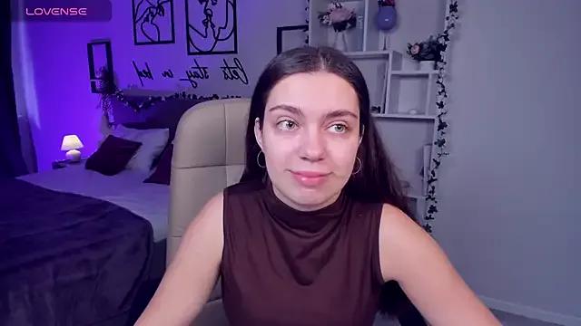 DaniellaLovely on StripChat